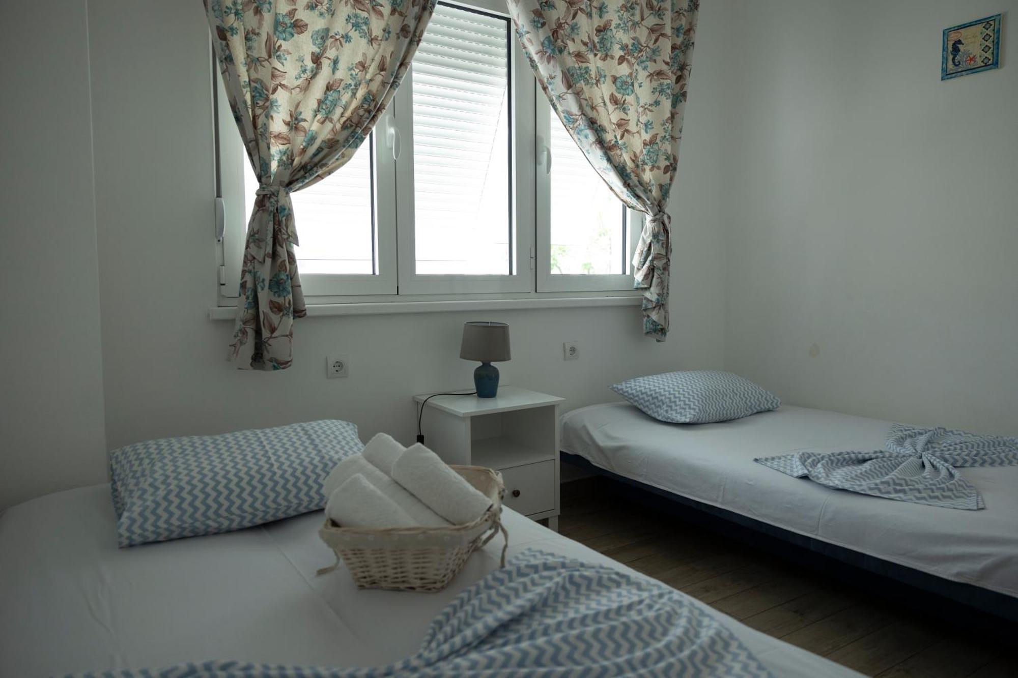 Three Palms Apartments Novakovic Petrovac Exterior photo