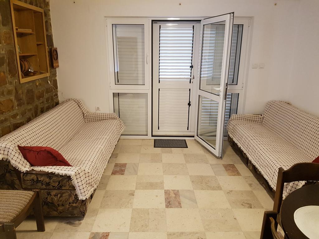 Three Palms Apartments Novakovic Petrovac Exterior photo